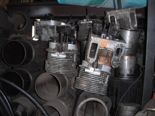 อะไหล่เก่าเครื่อง DEUTZ 912 913 TURBO