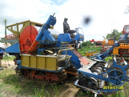 ขายรถเกี่ยวข้าวเครื่อง6HH1ช่วงล่าง10 ปั้ม22 อุ้ม