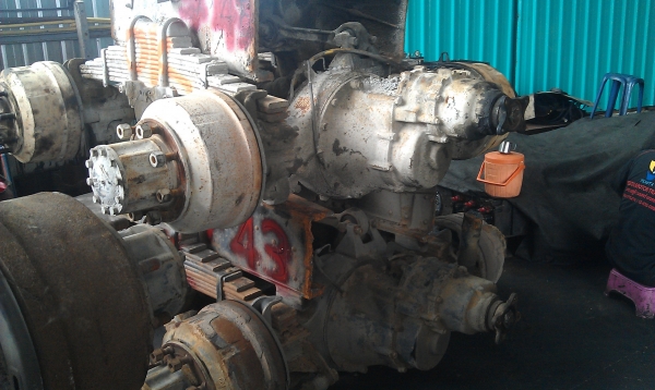 ขายช่วงล่างISUZU210ของนอกสภาพดี มี2 ชุด