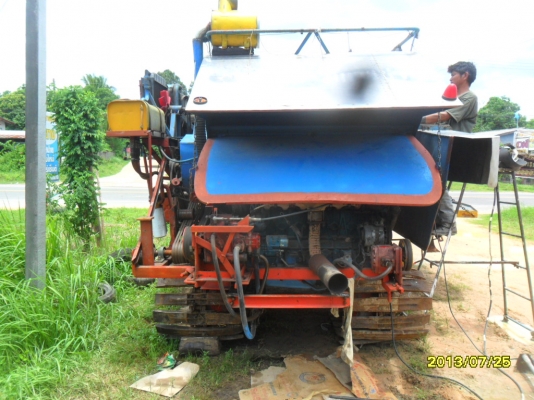 ขายรถเกี่ยวข้าววิชาญรองกระสอบเครื่อง6HE1ช่วงล่าง10HTปั้ม22