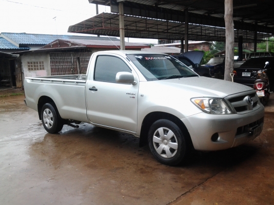 Toyota vigo 2.5 วางเจ กินแก้สปี51 เพาเวอร แอร์เย็น รถเดิมบาง ถังแก้สใต้ท้อง