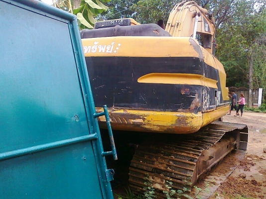 ขาย..รถแบคโฮ CAT 320B รถสวยแกร่ง สู้งานแข็ง มีทะเบียน.ราคาต่อรองได้.