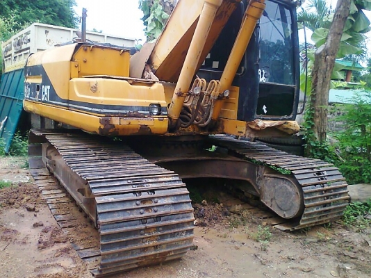 ขาย..รถแบคโฮ CAT 320B รถสวยแกร่ง สู้งานแข็ง มีทะเบียน.ราคาต่อรองได้.