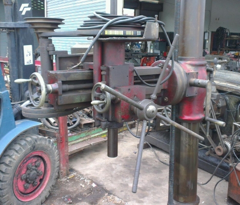 Sell> สว่านรัศมี/สว่านแดง พร้มมอเตอร์ ใช้งานได้ทันทีครับ สูง 180cm ครับ