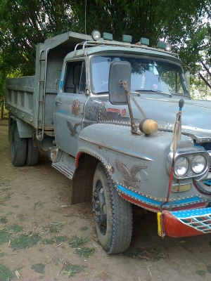 ขาย6ล้อหน้ายาวดั้ม