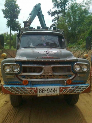 ขาย6ล้อหน้ายาวดั้ม