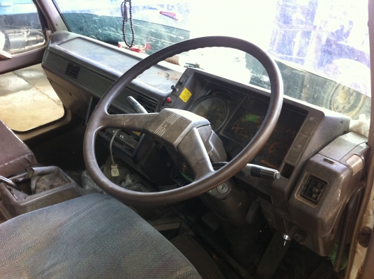 หัวเก๋งมิตซู FUSO