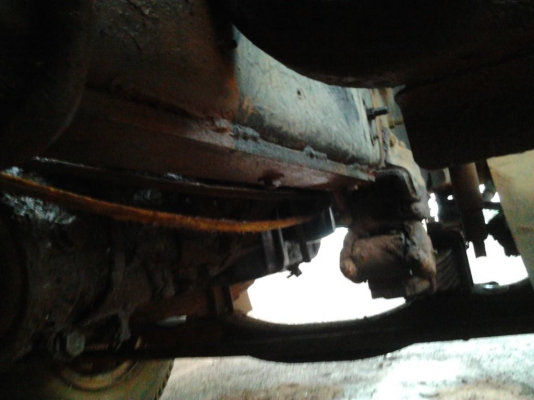 ***ขายแล้วครับขอบคุณ Truck2hand ขาย10ล้อ2เพลาดั๊ม"ไอ้โบ้"ISUZU JUMBO 200 วางเครื่อง6BG1 175HP (ลงเล่ม)แห้งแรงดี ไม่หลวมอึดทน ช่วงล่างใหญ่12นิ้วเต็มคัสซีดีหักไม่ดาม กระบะดั๊มเหล็กสภาพดีข้างดีไม่มีผุ ยางดี10เส้น หัวบางเดิมมีผุบ้างภายในดี คอนโซลครบ