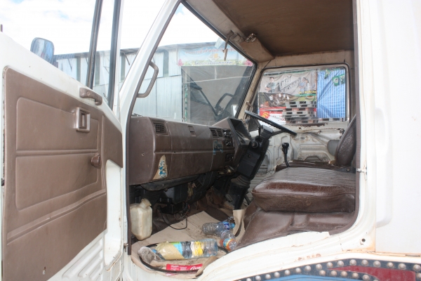 ขาย 6 ล้อ HINO KM777