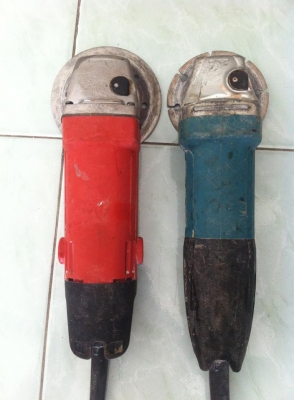 เครื่องเจียรไฟฟ้า2เครื่อง Makita และ Maktec สภาพดี พร้อมใช้งาน เครื่องเจียรไฟฟ้า2เครื่อง Makita และ Maktec สภาพดี พร้อมใช้งาน