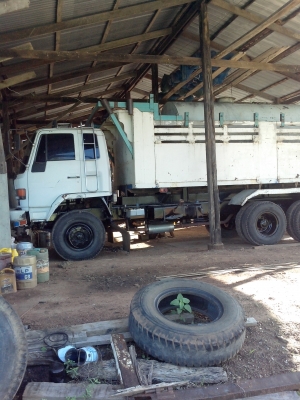 ขาย  10 ล้อ ISUZU  240 หัวขาวตัวสุดท้าย เดิมๆ พร้อมใช้งาน