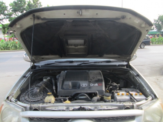 vigo 3.0G MT 4WD Double Cab สีบรอนด์เงิน ปี2005