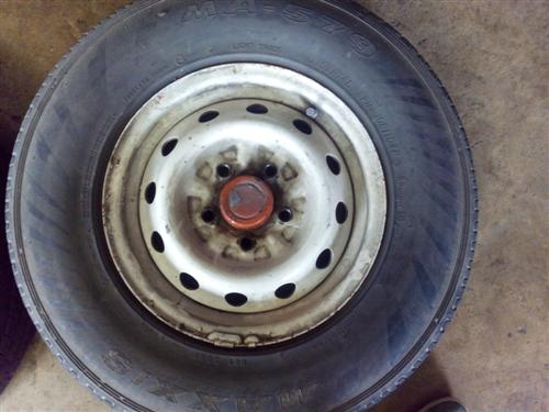 ขาย กะทะ+ยางขอบ 14 ขนาด 195R14 จัดไป 2200 บาท T.088-875-9838 0877-299-399 K.AE