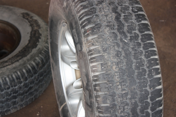 ขายแม็กพร้อมยางขอบ15