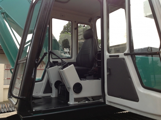 ขายรถแบบคโฮ KOBELCO รุ่นMARK II ปรับสภาพใหม่ พร้อมใช้งาน เอกสารเล่มทะเบียน ภาษีเต็ม ขายรถแบบคโฮ KOBELCO รุ่นMARK II ปรับสภาพใหม่ พร้อมใช้งาน เอกสารเล่มทะเบียน ภาษีเต็ม