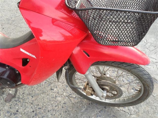 ขาย wave125R กุญแจใหญ่ สตาร์ทมือเดิม ปี48v