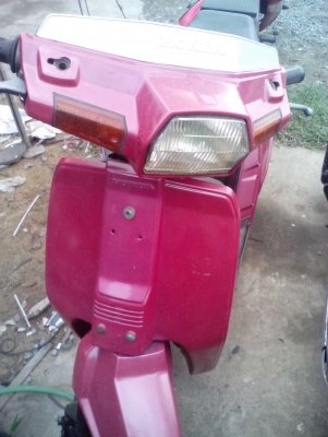ขายรถป๊อปhonda 50cc ไมล์ดิจิตอล สุดคลาสสิก แค่5500