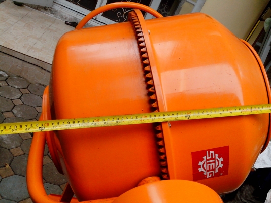 ขายโม่ผสมคอนกรีตมือสองสำหรับงานขนาดเล็ก ผสมดิน,ปุ๋ย,อาหารสัตว์ DIY ปูนครึงลูก สภาพใหม่ ร้านวันชัยก่อสร้าง โทร.086-5292215 ถนนเทพารักษ์-บางพลี ร้านเก่าเจ้าเดิม ขายโม่ผสมคอนกรีตมือสองสำหรับงานขนาดเล็ก ผสมดิน,ปุ๋ย,อาหารสัตว์ DIY ปูนครึงลูก สภาพใหม่ ร้านวันชัยก่อสร้าง โทร.086-5292215 ถนนเทพารักษ์-บางพลี ร้านเก่าเจ้าเดิม