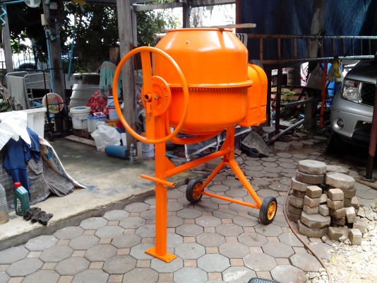 ขายโม่ผสมคอนกรีตมือสองสำหรับงานขนาดเล็ก ผสมดิน,ปุ๋ย,อาหารสัตว์ DIY ปูนครึงลูก สภาพใหม่ ร้านวันชัยก่อสร้าง โทร.086-5292215 ถนนเทพารักษ์-บางพลี ร้านเก่าเจ้าเดิม ขายโม่ผสมคอนกรีตมือสองสำหรับงานขนาดเล็ก ผสมดิน,ปุ๋ย,อาหารสัตว์ DIY ปูนครึงลูก สภาพใหม่ ร้านวันชัยก่อสร้าง โทร.086-5292215 ถนนเทพารักษ์-บางพลี ร้านเก่าเจ้าเดิม