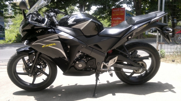 cbr 150 สวยใสปิ้ง