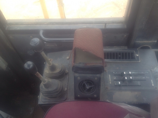 ขายรถตักล้อยาง TCM 860-2