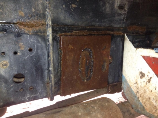 ***ขายแล้วครับขอบคุณ Truck2hand ขาย6ล้อดั๊มดินสภาพดี ISUZU ROCKY FRR 175 6BG1 เครื่องดีแรง ไม่หลวม อึด ช่วงล่างคัสซีดีมีตำหนิ(ตามรูป) กระบะดั๊มเหล็ก ฝาข้างมีผุพื้นดีไม่ผุ ยาว3.6ม.หัวบางเดิมมีผุนิดหน่อยไม่สวยภายในคอนโซลครบ พ.พาวเวอร์ เบรคทริฟฟี่ ยาง8.25ดี6