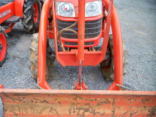 ขายรถแทรคเตอร์ B2420 มือสอง