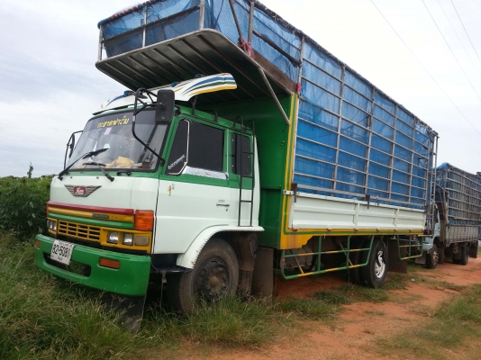 ขายรถ 6 ล้อใหญ่ HINO GD เครื่อง 168 แรง ช่วงยาว ยาง 900