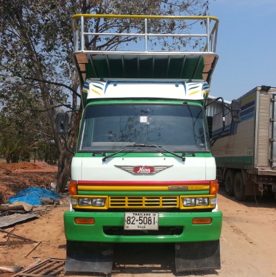ขายรถ 6 ล้อใหญ่ HINO GD เครื่อง 168 แรง ช่วงยาว ยาง 900
