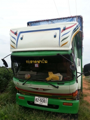 ขายรถ 6 ล้อใหญ่ HINO GD เครื่อง 168 แรง ช่วงยาว ยาง 900