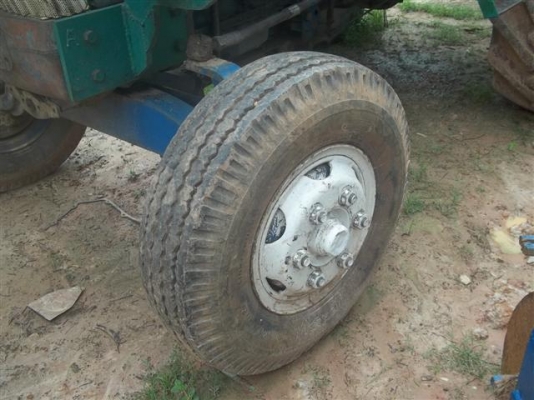 ขายรถคีบอ้อย6600คีบสามรถสภาพพร้อมใช้