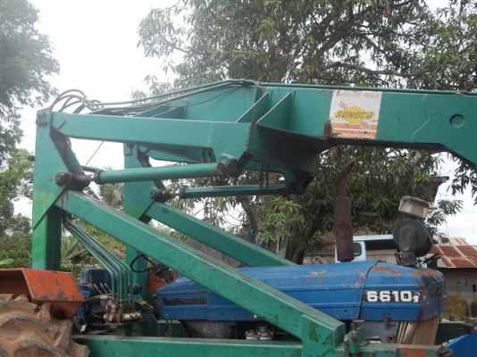 ขายรถคีบอ้อย6600คีบสามรถสภาพพร้อมใช้