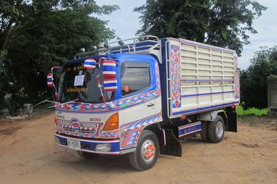 ขาย 6 ล้อ HINO สภาพสวย ขาย 6 ล้อ HINO สภาพสวย