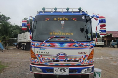 ขาย 6 ล้อ HINO สภาพสวย ขาย 6 ล้อ HINO สภาพสวย