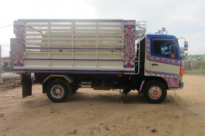 ขาย 6 ล้อ HINO สภาพสวย ขาย 6 ล้อ HINO สภาพสวย