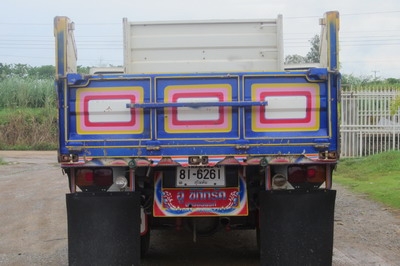 ขาย 6 ล้อ HINO สภาพสวย ขาย 6 ล้อ HINO สภาพสวย