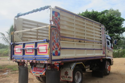 ขาย 6 ล้อ HINO สภาพสวย ขาย 6 ล้อ HINO สภาพสวย