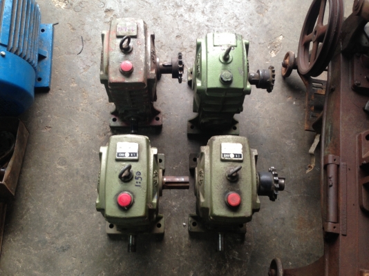 ขายหัวเกียร์ทดรอบ เบอร์ 100 มี 4 ตัว อัตราทด 1:20 / 1:50 / 1:60 ของ LM / Chenta สภาพสวบหมุนนิ่ม พร้อมใช้งาน