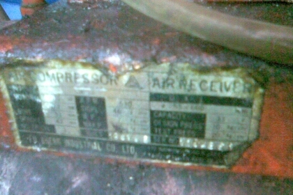 ปั้มลมฟูเส็ง 36 ลิตรสภาพเดิมๆครับมอเตอร์มิสซูบิชิ  ขนาด 1/4  แรงพร้อมตะแกรงกันสายพานระบบทุกอย่างพร้อมใช้ครับราคานี้คุ้มครับใช้ยาวครับ