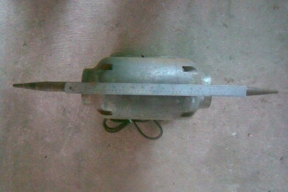 มอเตอร์หินเจียรหินขัดตัวใหญ่ครับขนาด  3แรงครับ   ความยาวประมาณ  2  ฟุตครับ   ราคานี้คุ้มครับใช้ยาวครับเสียงนิ่มครับ