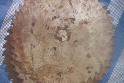 ใบเลื่อย 14 นิ้วสภาพดีครับมีทั้งหมด 3 ใบครับขายใบละ 500  ร้อยครับใช้ได้อีกนานครับ