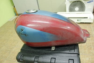 ถังน้ำมันCB 750 ราคา1500บาท ถังน้ำมันCB 750 ราคา1500บาท