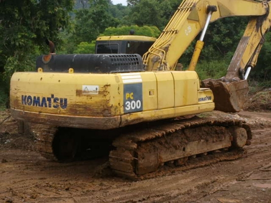 KOMATSU   PC300  รุ่น7  ไฟฟ้าครบ 0  รอส่งออก