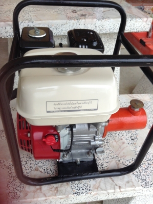 ต้องการขายเครื่อง Honda 5.5 แรง พร้อมสายวายจี้ปูน
