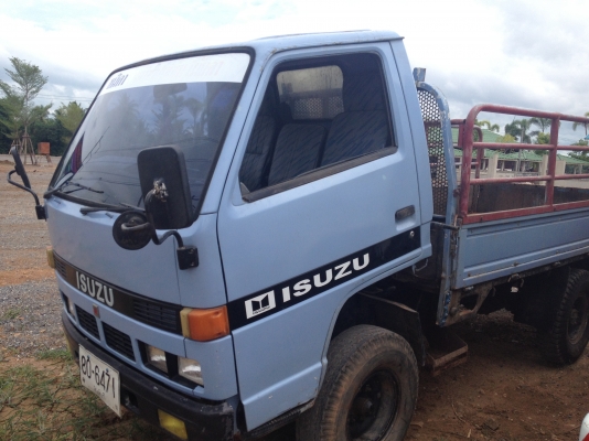 ขาย NKR 58 L  4ล้อกลาง