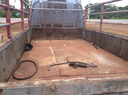 ขาย NKR 58 L  4ล้อกลาง