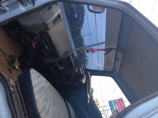 ขาย NKR 58 L  4ล้อกลาง