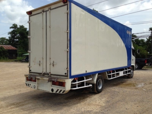 รถฮีโน่ 6 ล้อ ตู้แห้ง  175 แรงม้า ปี 52  สนใจติดต่อ 081 - 6079515