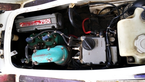 ขายkawasaki super sport xi750proเครื่องproสีเขียวแท้ตัวสลักใหญ่ไม่เคยยกซ่อม กล่องไฟdc-dc.cdi 80แรงม้า(เรือยืนpro75)รุ่นฉลองแชมป์ลายธงปี97เดิมๆเบาะขาดเอาไปเย็บอยู่