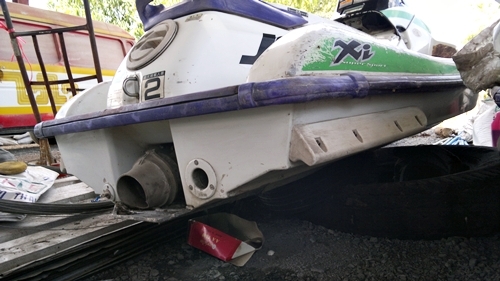 ขายkawasaki super sport xi750proเครื่องproสีเขียวแท้ตัวสลักใหญ่ไม่เคยยกซ่อม กล่องไฟdc-dc.cdi 80แรงม้า(เรือยืนpro75)รุ่นฉลองแชมป์ลายธงปี97เดิมๆเบาะขาดเอาไปเย็บอยู่